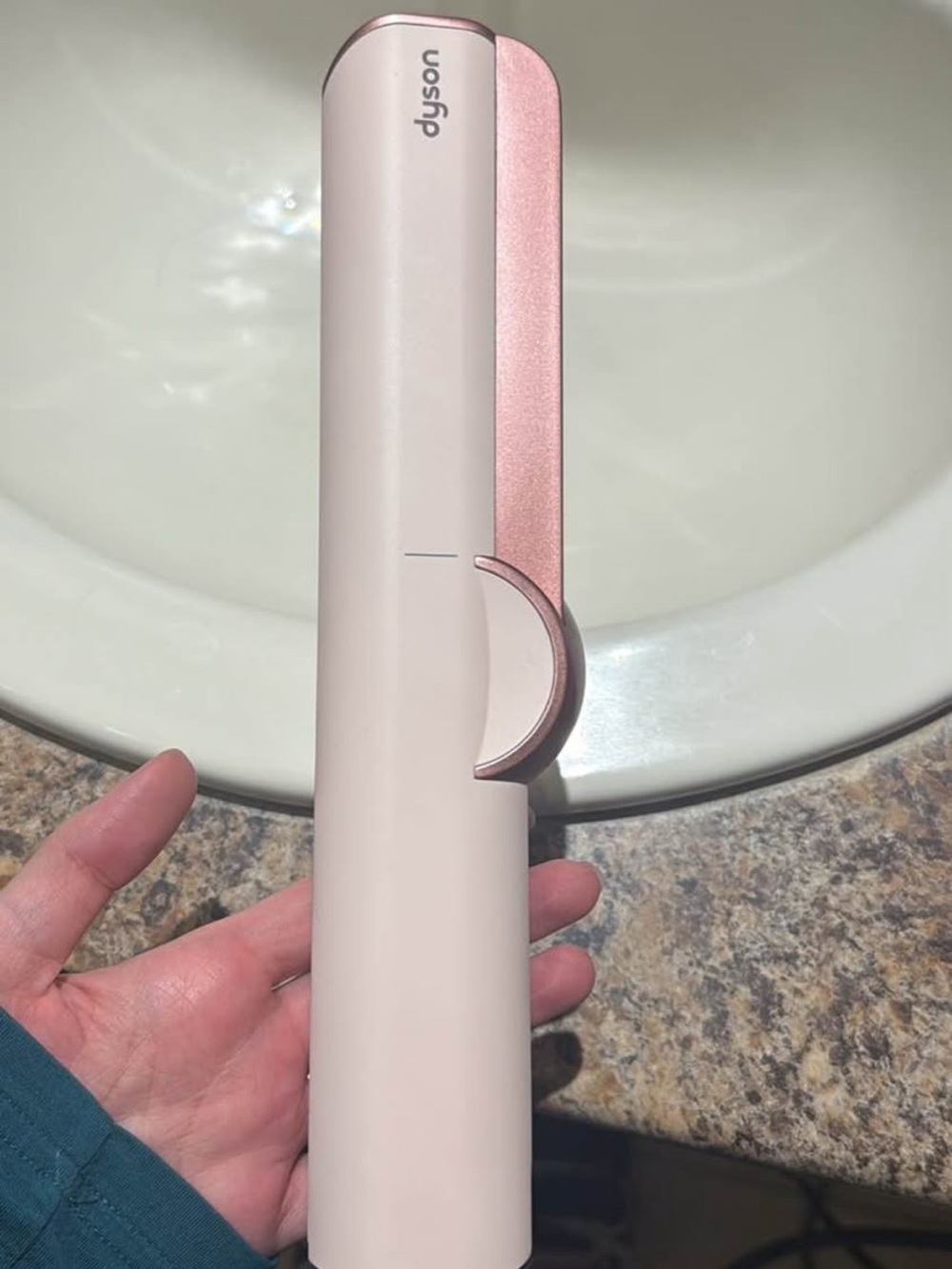 Dyson AirStrait